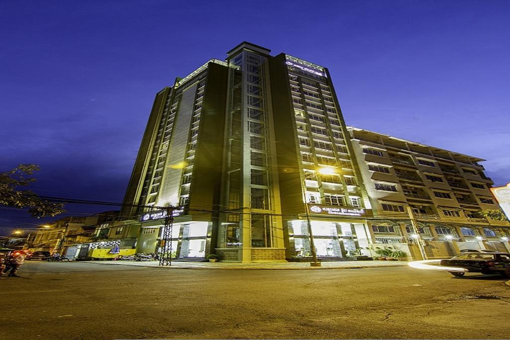 Rose Emerald Hotel Phnom Penh Ngoại thất bức ảnh