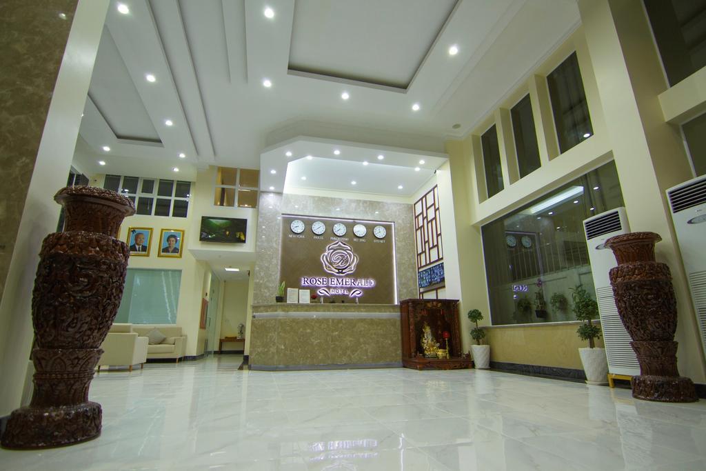 Rose Emerald Hotel Phnom Penh Ngoại thất bức ảnh