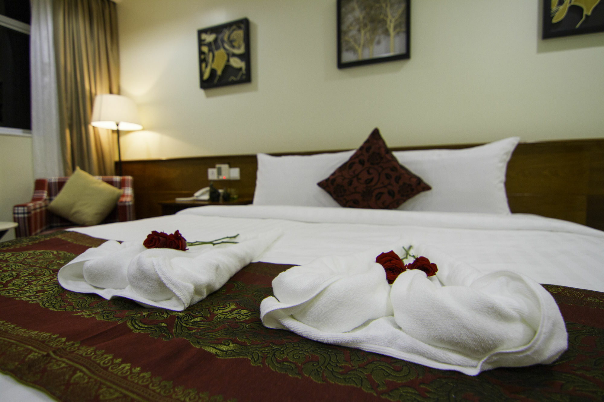 Rose Emerald Hotel Phnom Penh Ngoại thất bức ảnh