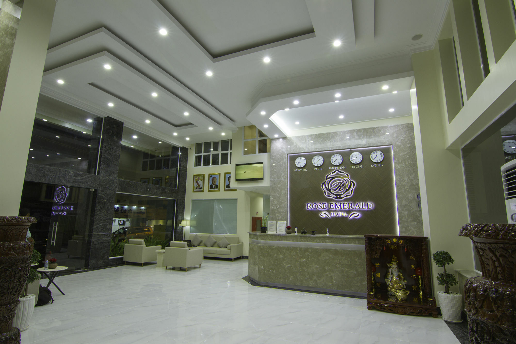Rose Emerald Hotel Phnom Penh Ngoại thất bức ảnh