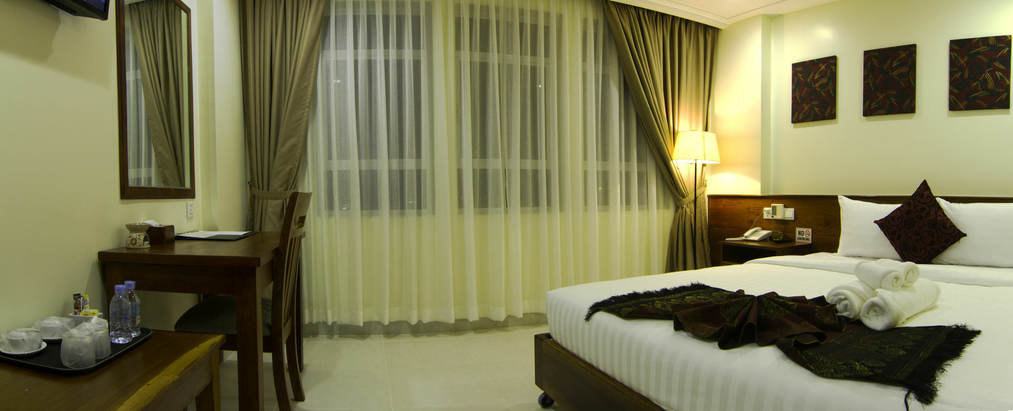 Rose Emerald Hotel Phnom Penh Ngoại thất bức ảnh