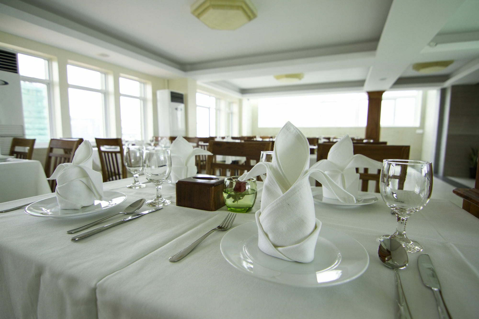 Rose Emerald Hotel Phnom Penh Ngoại thất bức ảnh