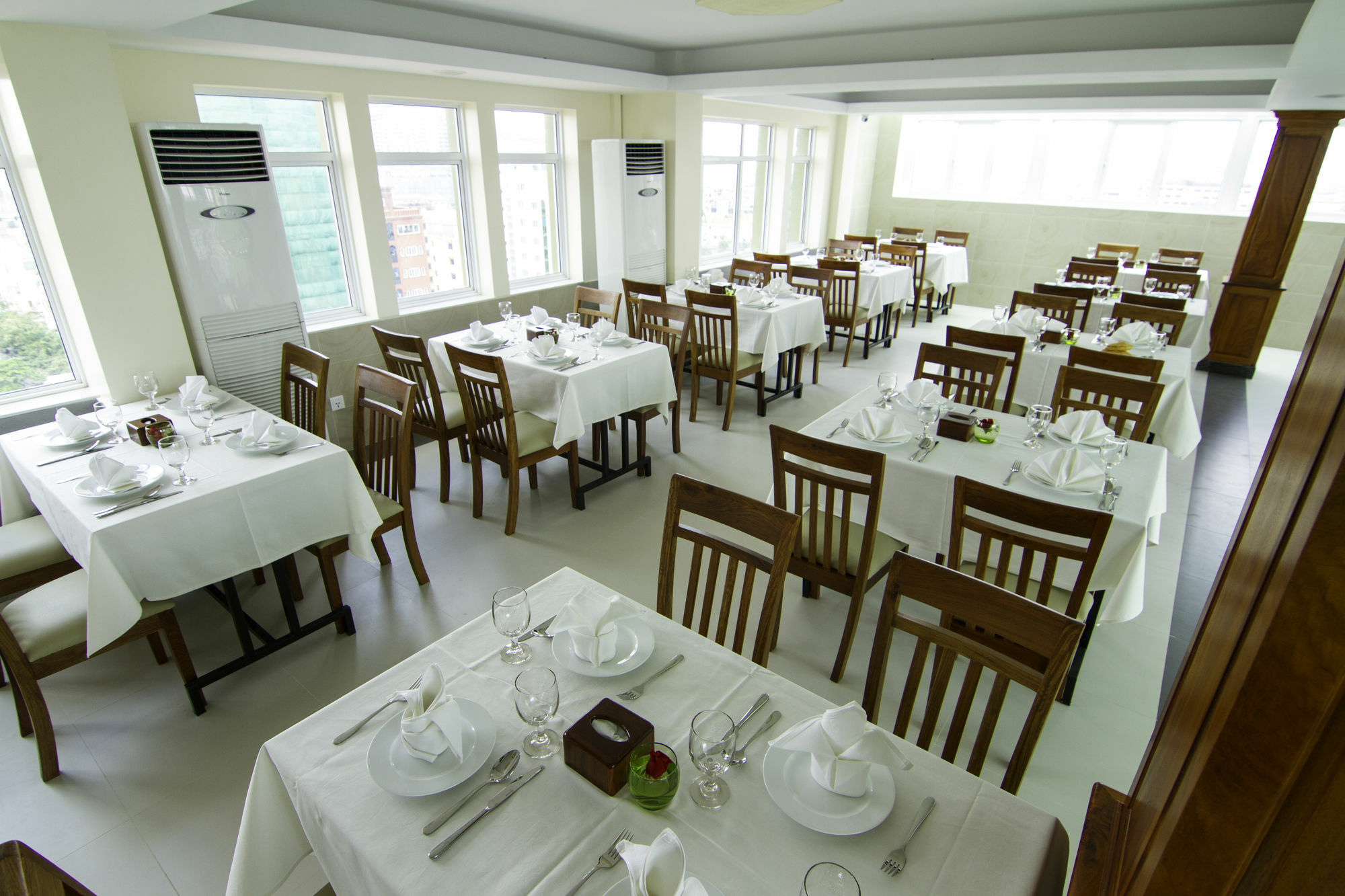 Rose Emerald Hotel Phnom Penh Ngoại thất bức ảnh