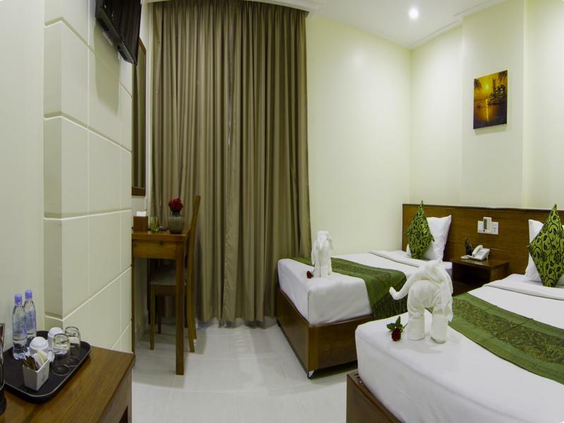 Rose Emerald Hotel Phnom Penh Ngoại thất bức ảnh